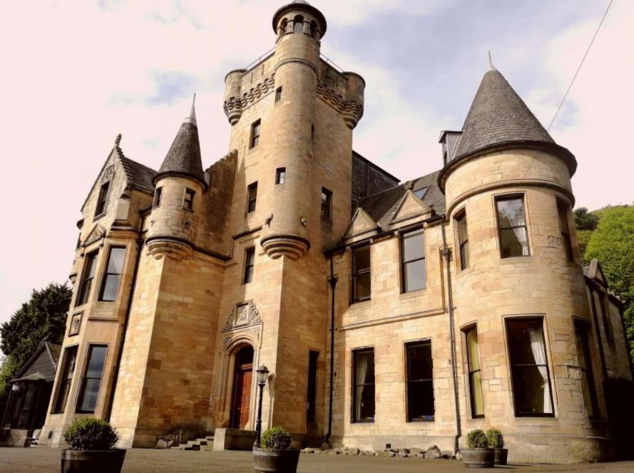 Broomhall Castle