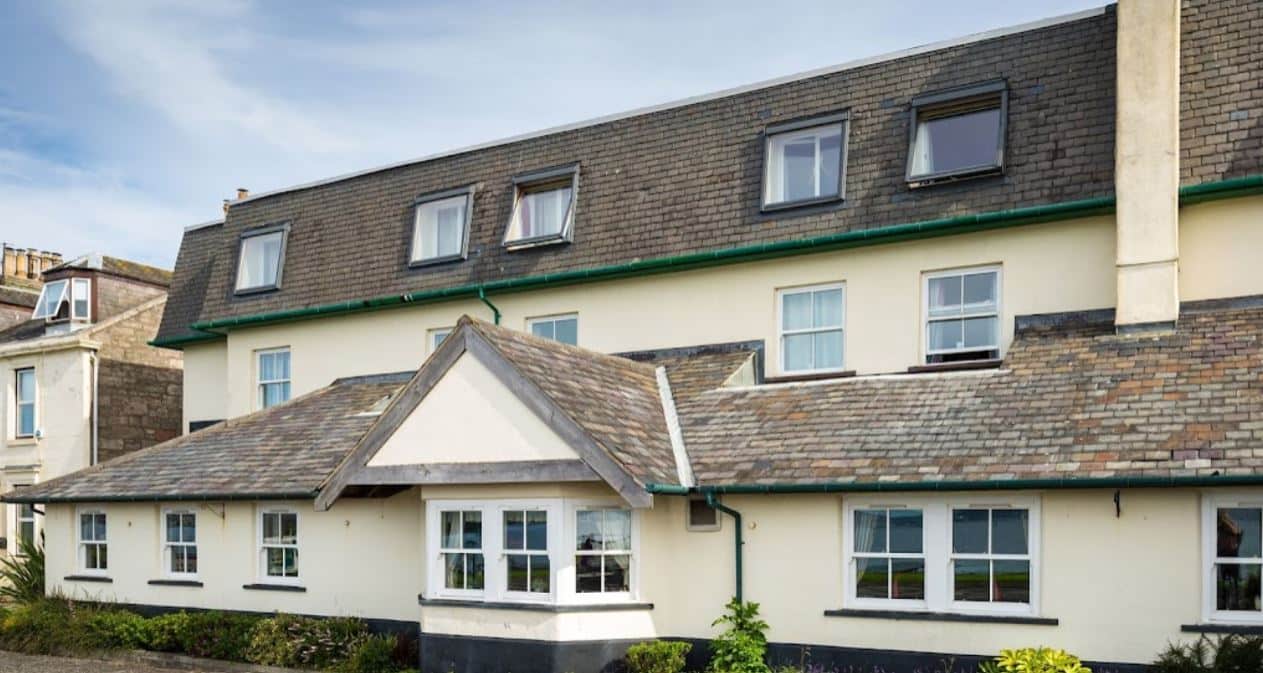 Travelodge Helensbrugh Sea Front