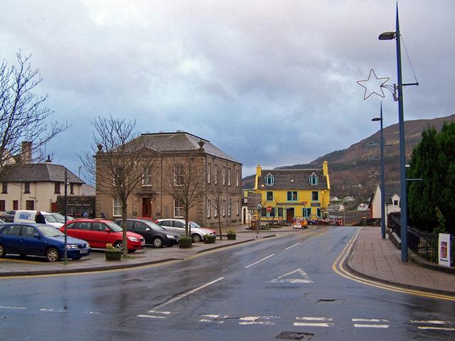 Somerled Square