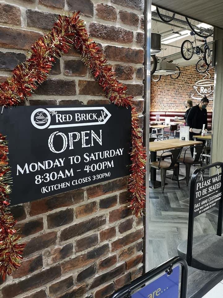 The Red Brick Cafe @ Jans