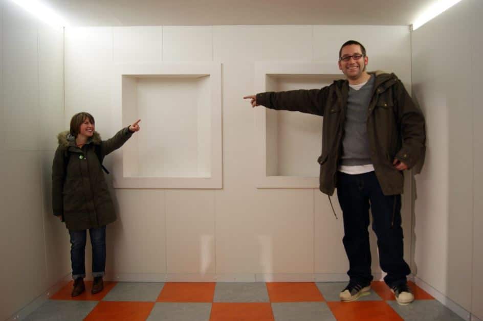 Ames Room